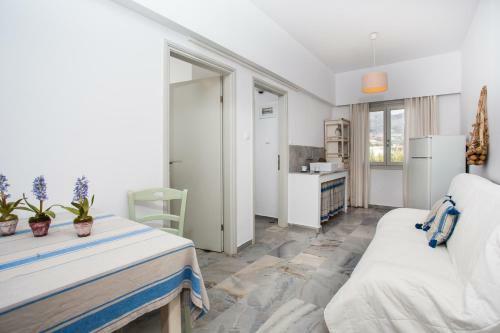 Golden Beach Hotel