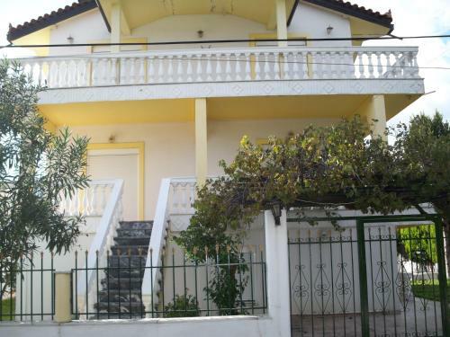 Villa Chryssoula Apartments