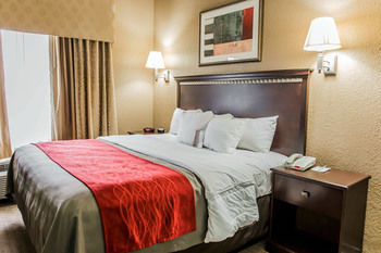 Hotel Comfort Inn & Suites