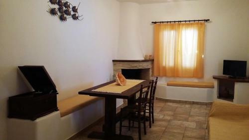 Andrielos Apartments