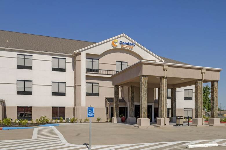Hotel Comfort Suites
