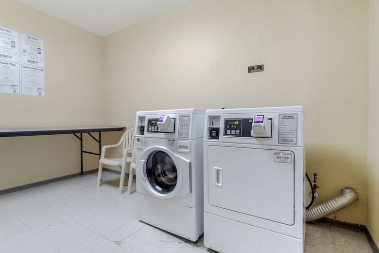 Hotel Comfort Suites