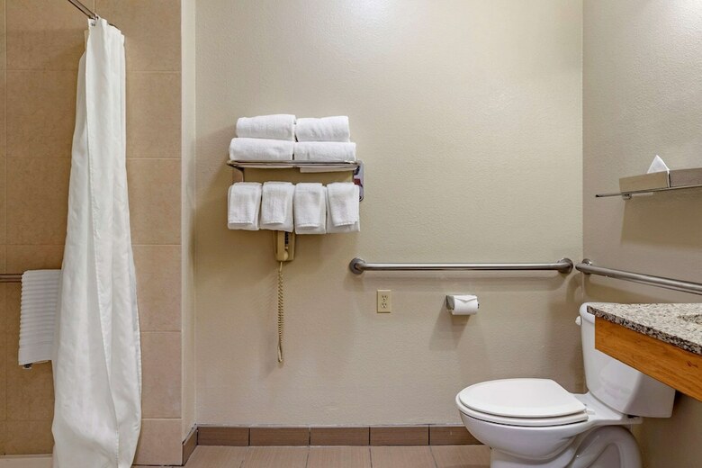 Hotel Comfort Inn & Suites