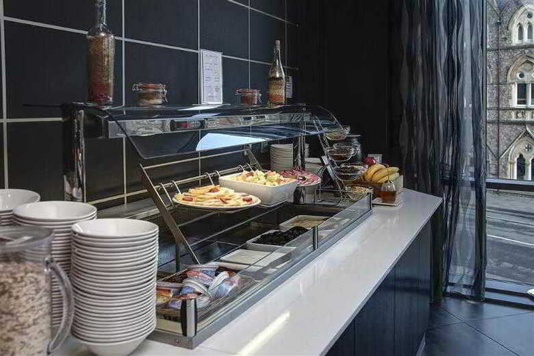 Clayton Hotel Cardiff