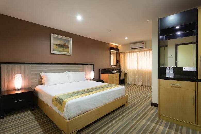 Hotel Hallmark Inn