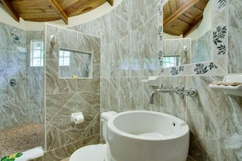 Hotel Midas Resort