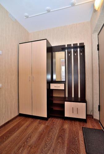 Apartamento Good Flat On Bratyev Kashirinykh 119