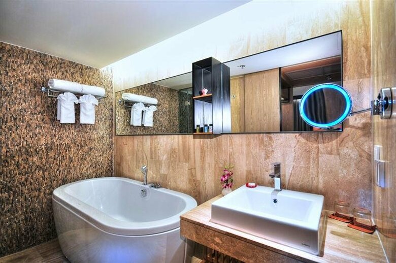 Hotel Arcadia Suites Bangkok