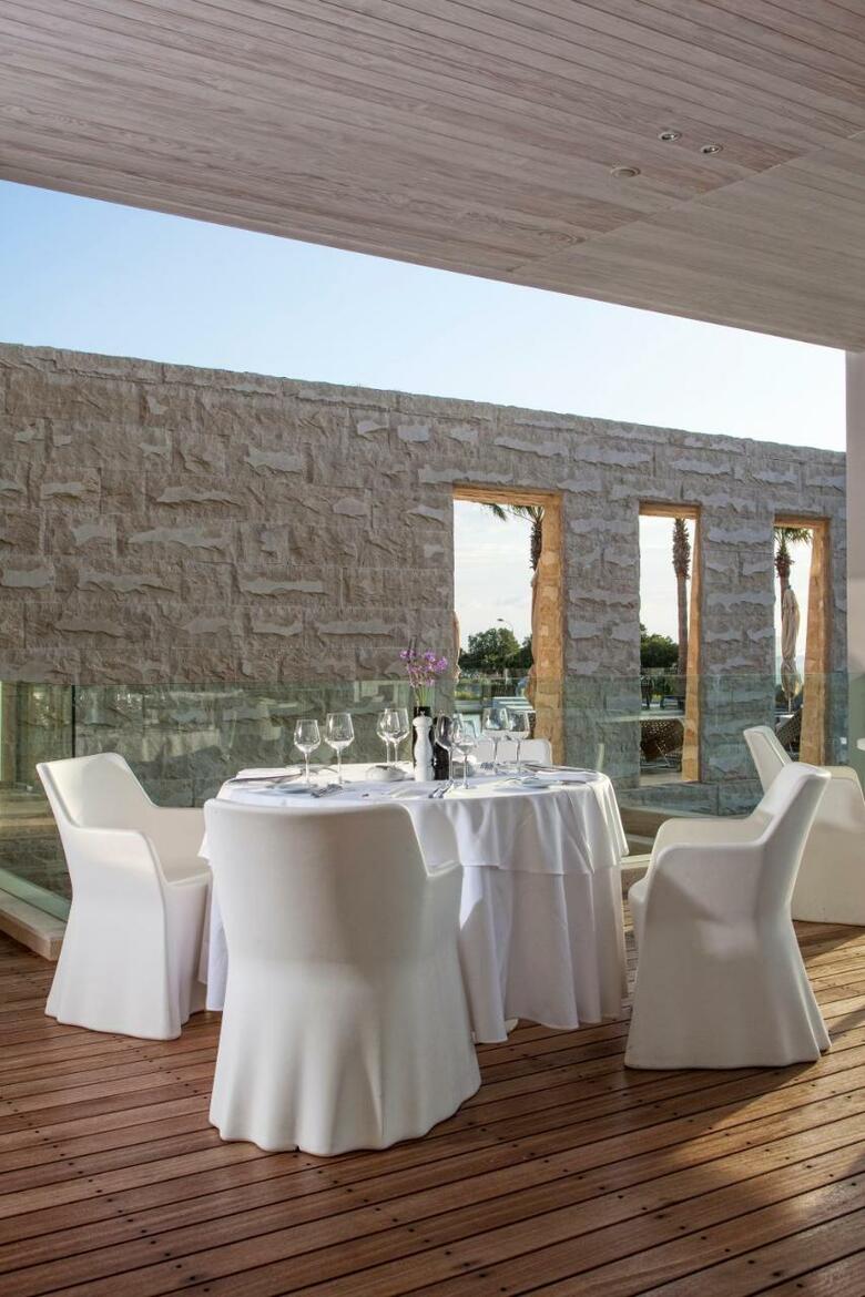 Aqua Blu Boutique Hotel + Spa