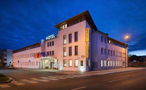 Ea Hotel Populus