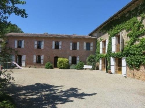 House La Carr�tari�, Grand G�te