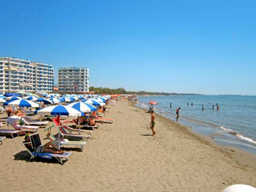Domus Hotel & Apartments