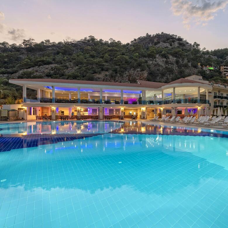 Hotel Montebello