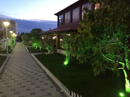 Bed & Breakfast Kompleksi Kenaqesia