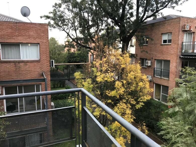 Apartamento En Country, Hosp/univ. Austral