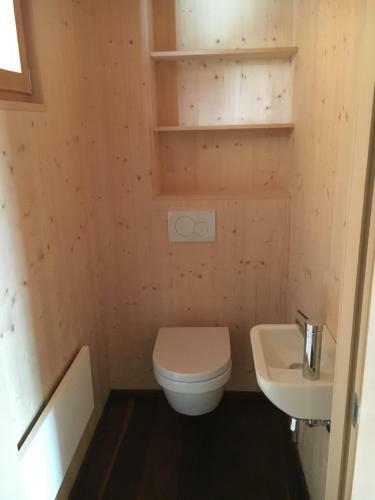Bio-vollholzhaus Mit Badeplatz