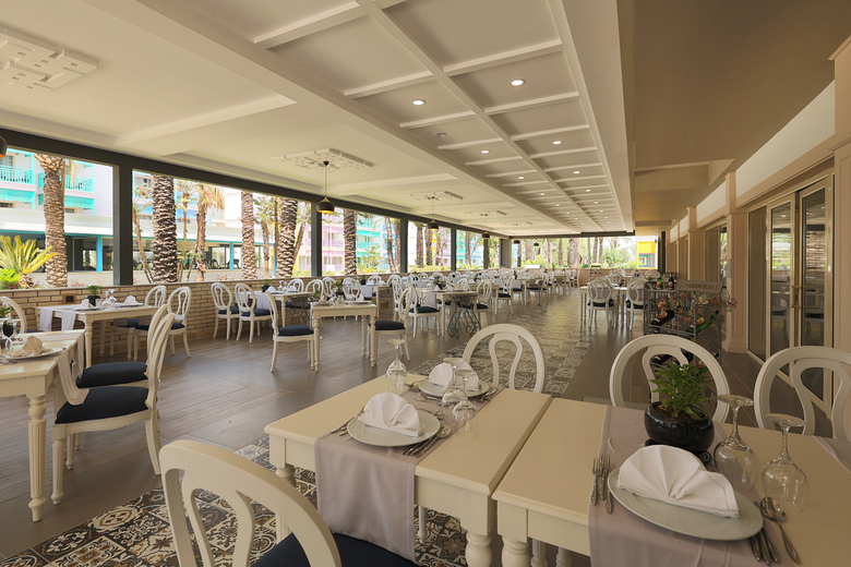 Hotel Crystal Paraiso Verde Resort