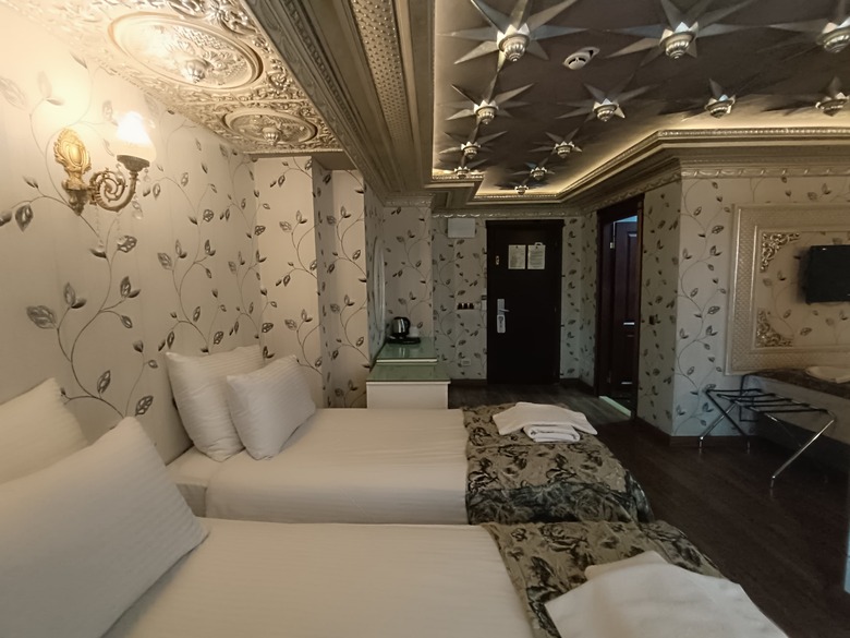 Golden Horn Hotel