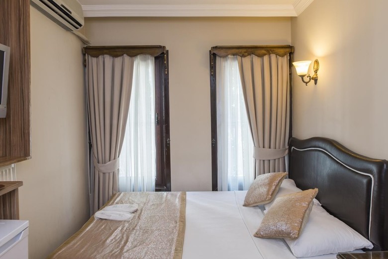 Hotel Naz Wooden House Inn