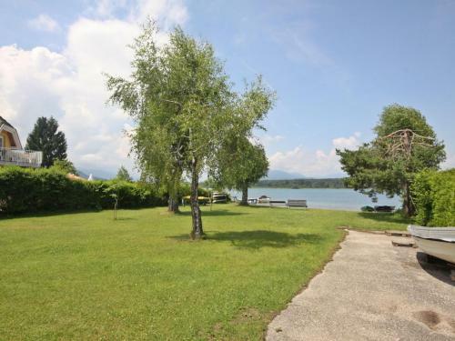 Holiday Home Seehaus Blue Faak