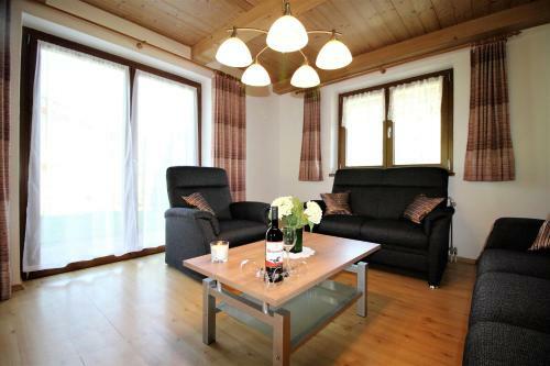 House Ina 1, 2 & 3 By Apartment Managers