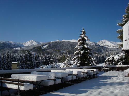 Posada Almgasthof Judenburger H�tte