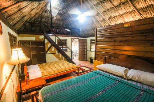 Hotel Cohune Palms River Cabanas