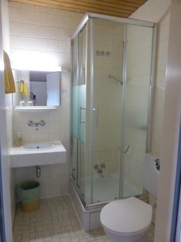Hostal G�stehaus An Der Rheinbr�cke