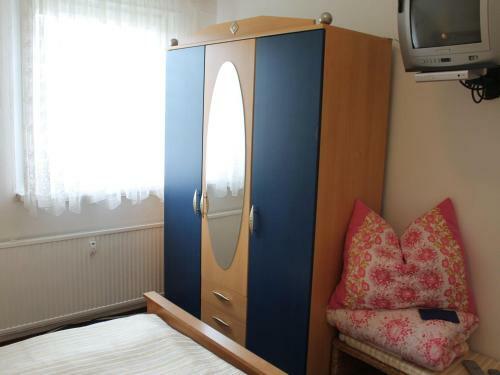 Cozy Apartment In Walkendorf With Garden