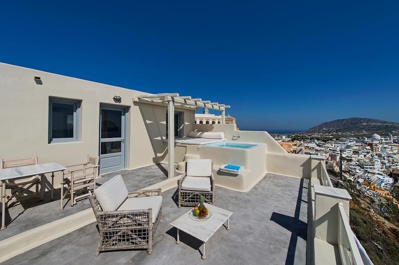 Hotel Lava Suites & Lounge