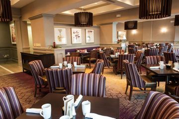 Hotel Doubletree By Hilton Savannah