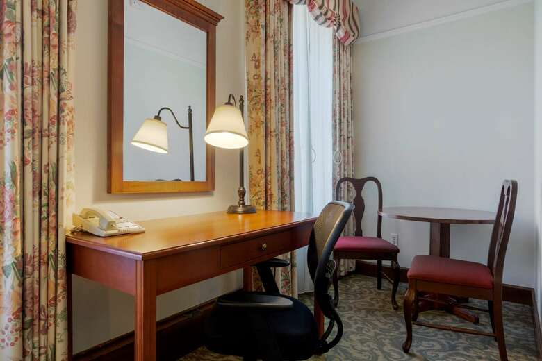 Best Western Plus Pioneer Square Hotel