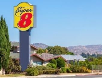 Hotel Super 8 Canoga Park
