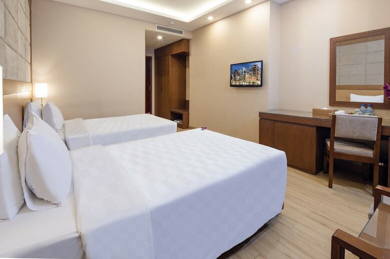 Eden Star Saigon Hotel