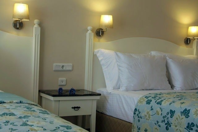 Hotel Lagoon