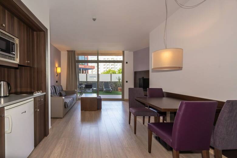Aparthotel Marins Cala Nau