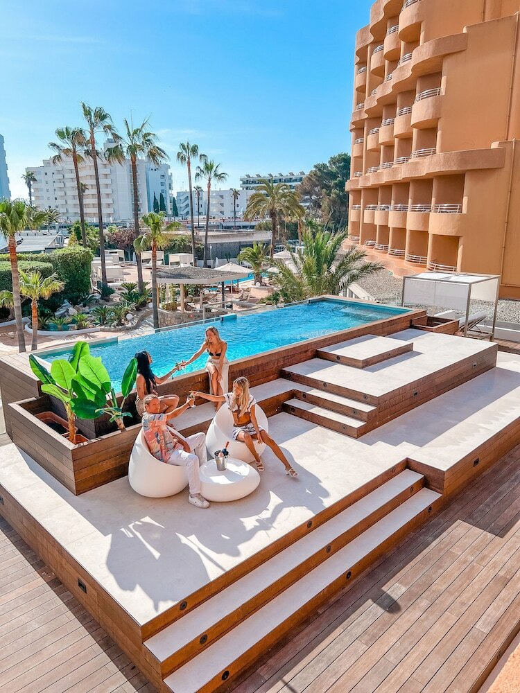 Aparthotel Marins Cala Nau