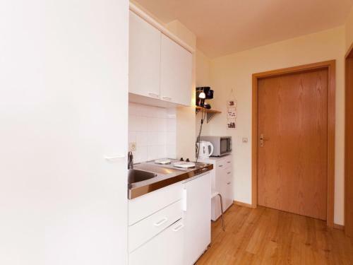 Modern Apartment In Bolsdorf With Sauna