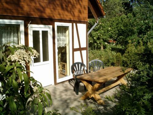Charming Bungalow In Borgerende-rethwisch With Sauna