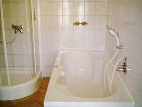 Charming Bungalow In Borgerende-rethwisch With Sauna