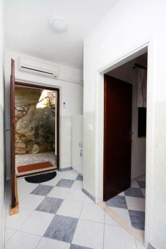 Apartment Sobra 4908a