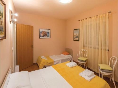 Three-bedroom Apartment In Bacina