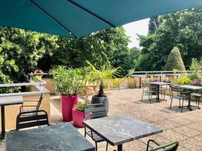 B&B Hotel Chartres Centre Cath�drale