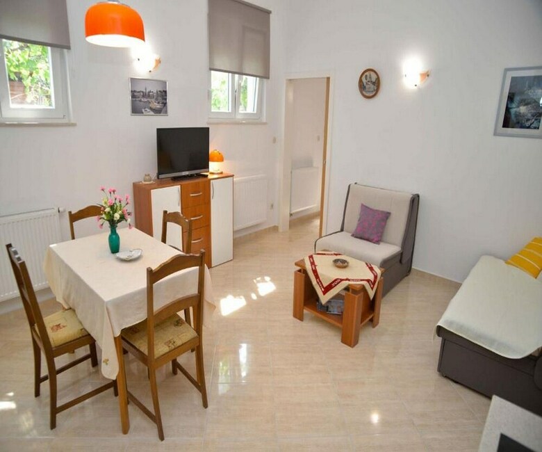 Apartments Divna