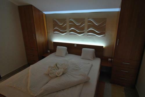 Nautica Apartments