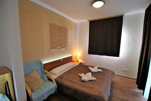 Nautica Apartments