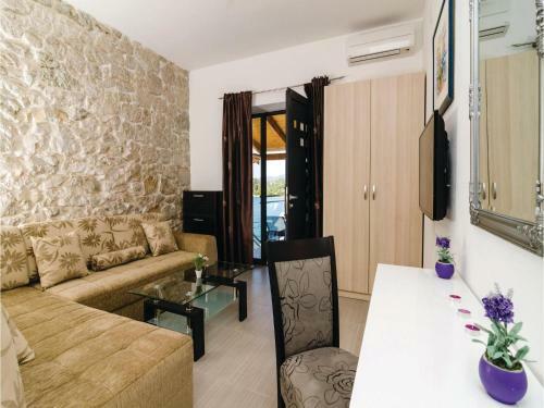 One-bedroom Holiday Home In Blace