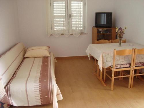 Apartments By The Sea Brist (Makarska) - 15465