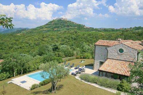 Brkac Villa Sleeps 8 Pool Wifi