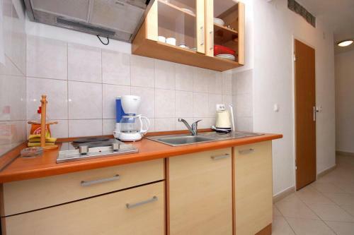 Apartments By The Sea Brna (Korcula) - 9139